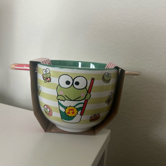 Keroppi ceramic bowl - Picture 4 of 4